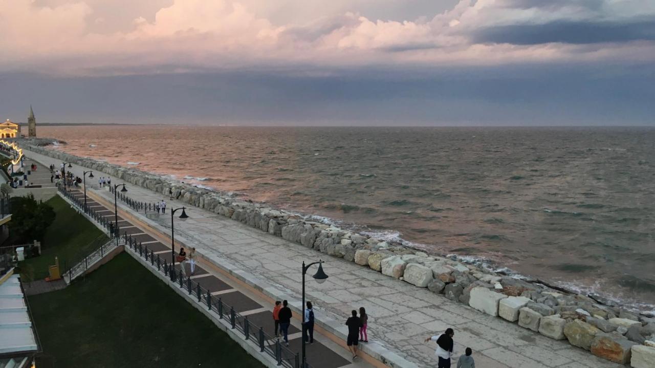 Ca Dell'Angelo - Caorle Aparthotel Luaran gambar