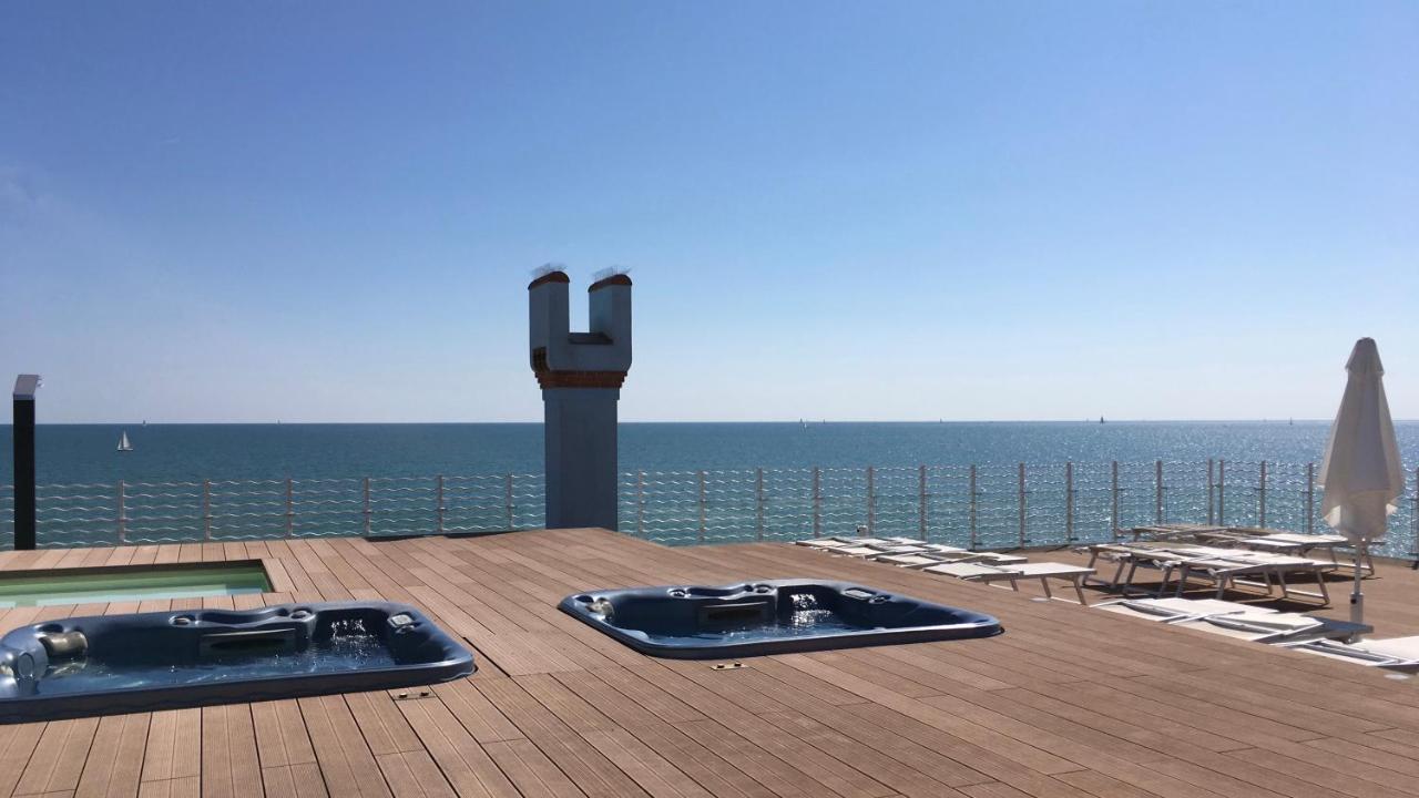 Ca Dell'Angelo - Caorle Aparthotel Luaran gambar
